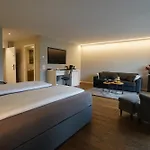 Inn Wolke 4
