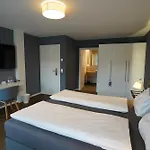 Inn Wolke 4